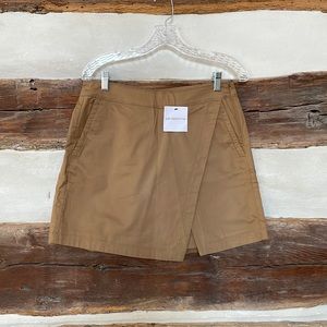Liz Claiborne khaki skort, NWT, size 2